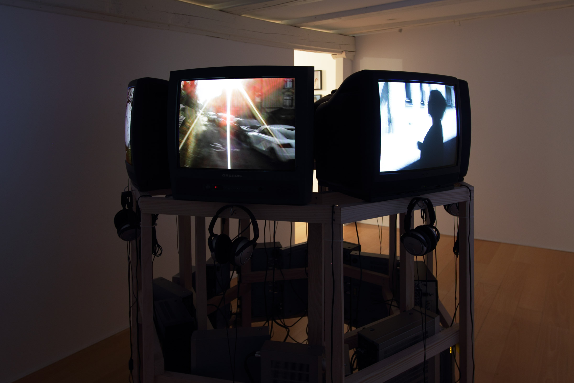 Johannes Burr: KREDIT #7 // Ausstellung im Nextex St. Gallen, 2012