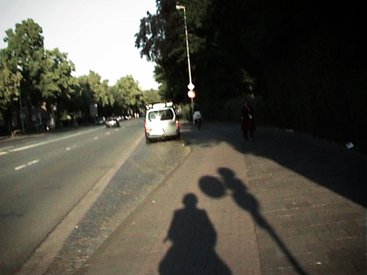 Video-Still aus: KREDIT #4 // Kettenfilm mit Philipp Isfort // Schöppingen 2009